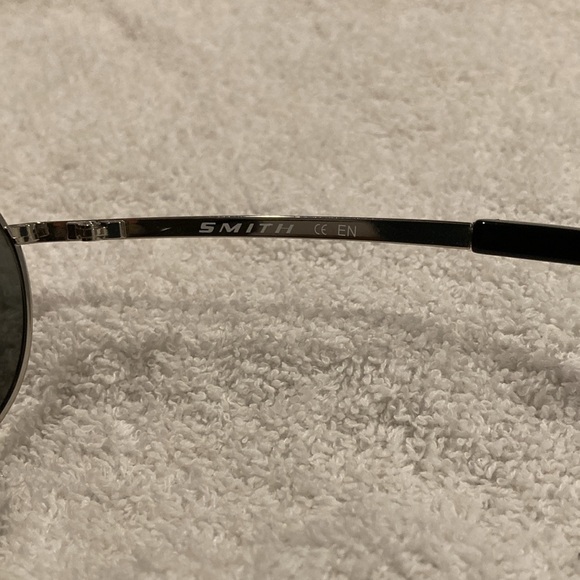Smith Serpico aviator sunglasses 🖤😎 - Picture 3 of 6